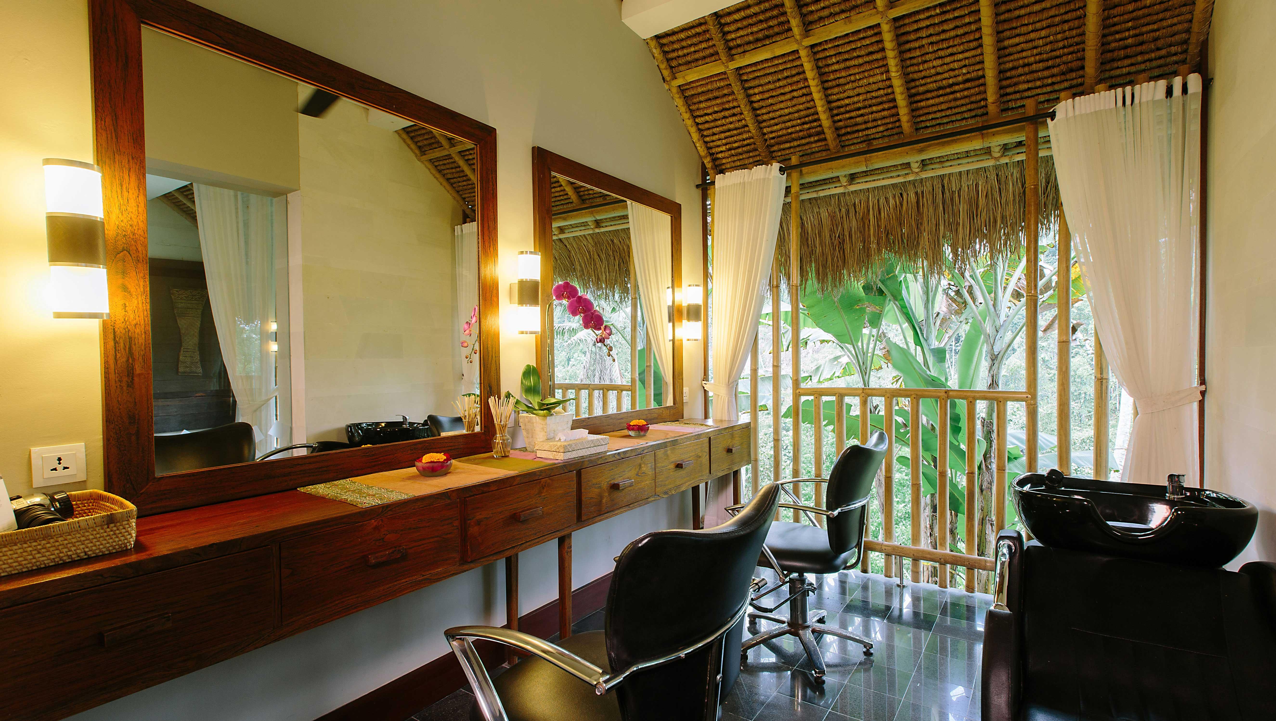 Tejaprana Resort & Spa Убуд Экстерьер фото A salon in Bali, Indonesia